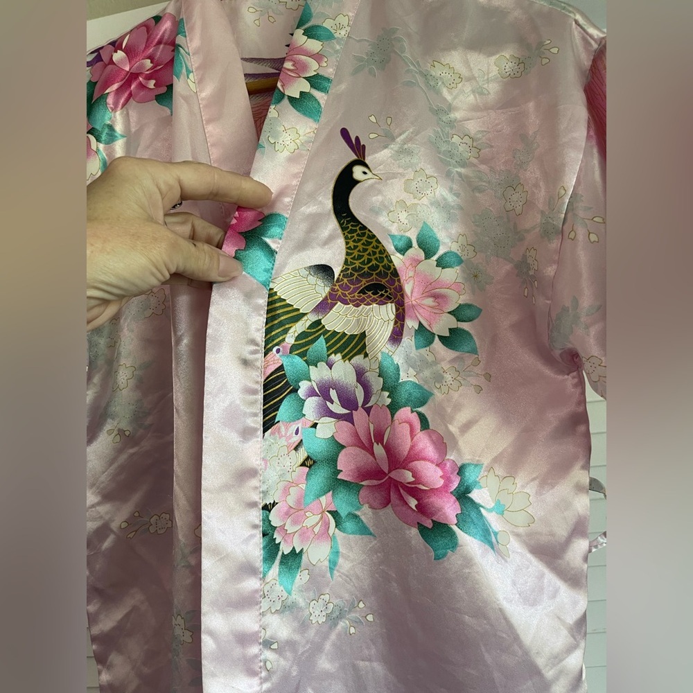 Amazingly, sweet Veami kimono robe peacocks - Picture 5 of 9